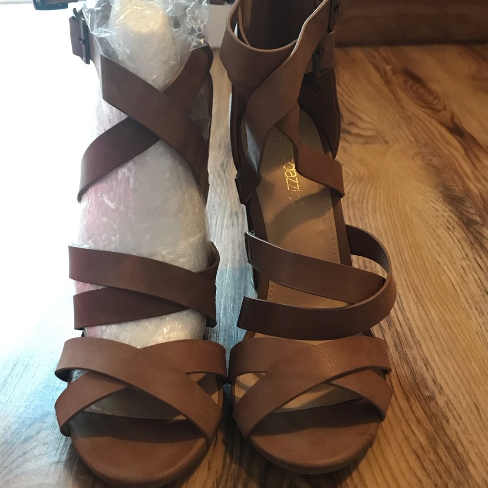 CAROLYN CAGED BLOCK HEEL
